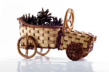 ©iStockphoto.com/marrcelx